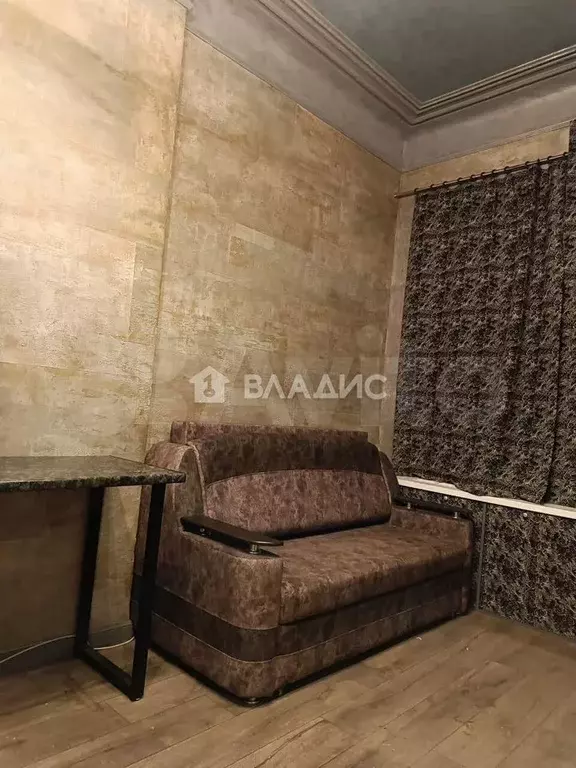 Комната 16,4 м в 6-к., 3/7 эт. - Фото 1