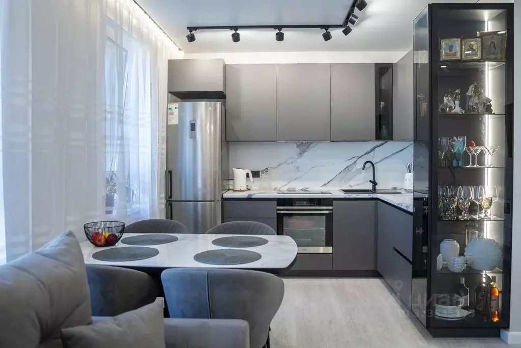 3-к кв. Иркутская область, Иркутск ул. Юрия Левитанского, 12 (83.5 м) - Фото 1