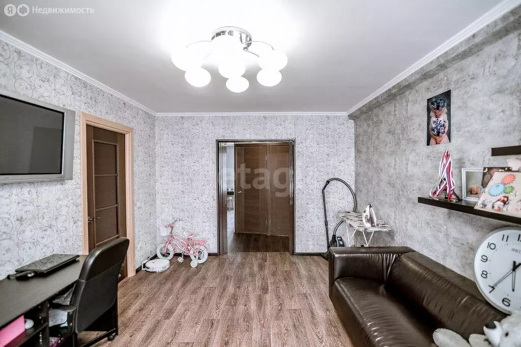 3-комнатная квартира: Южно-Сахалинск, Пограничная улица, 63А (58.3 м) - Фото 2