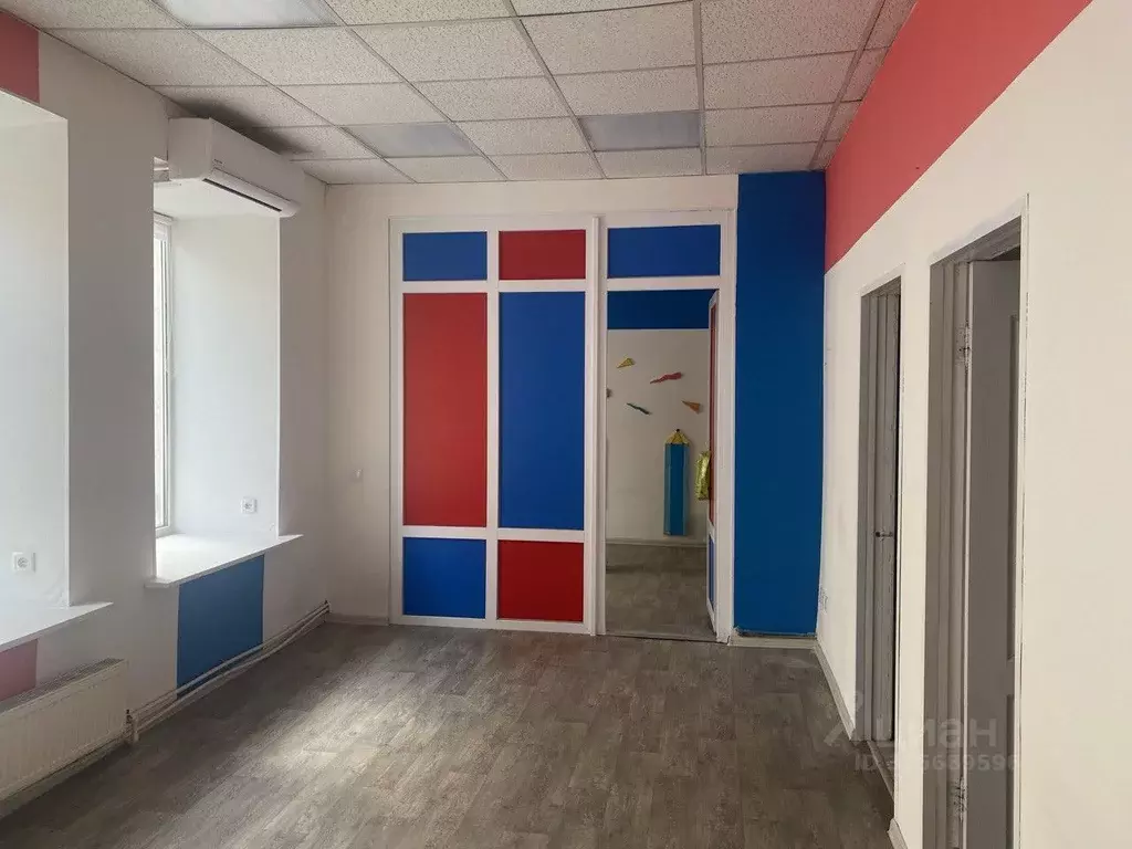 Офис в Саратовская область, Саратов ул. Имени В.И. Чапаева, 39 (58 м) - Фото 1