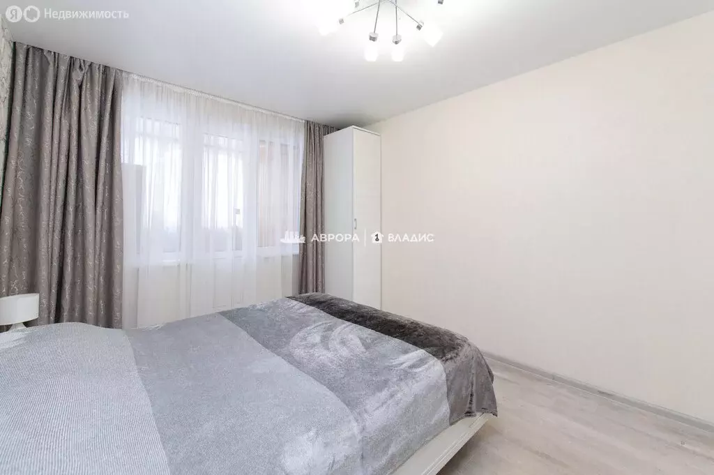 3-комнатная квартира: Магнитогорск, улица Коробова, 2 (65 м) - Фото 2