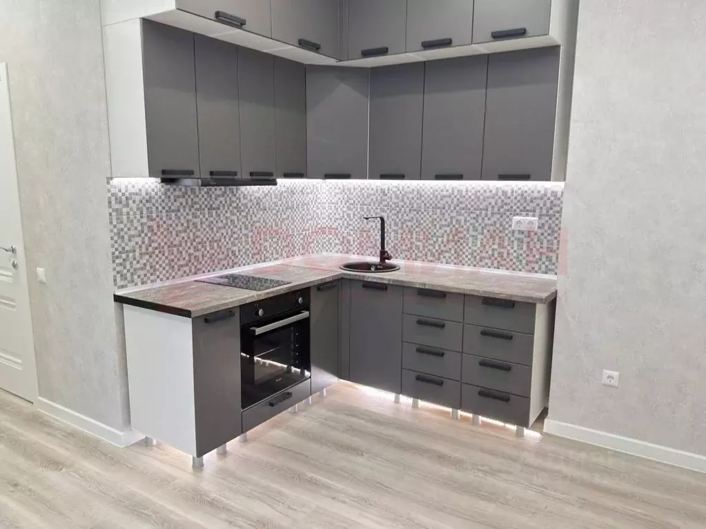 Студия Ростовская область, Ростов-на-Дону Привокзальная ул., 3/1 (32.0 ... - Фото 1