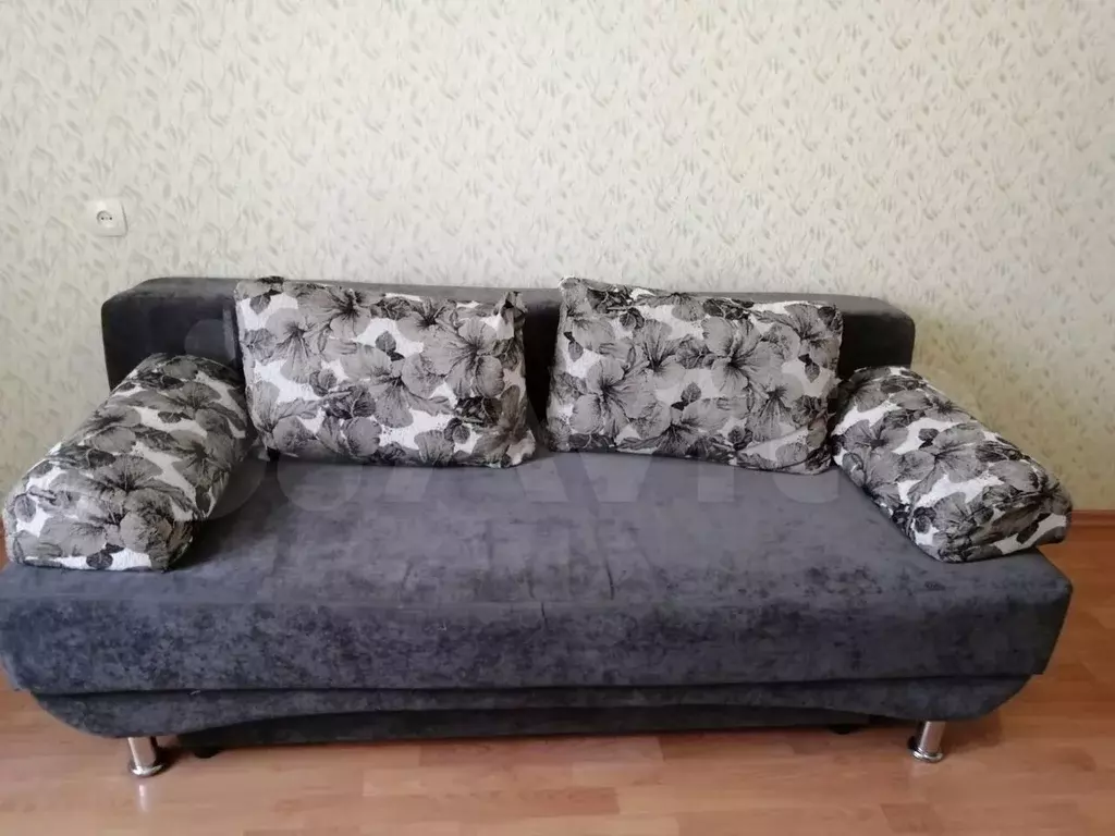 1-к. квартира, 50 м, 4/10 эт. - Фото 1