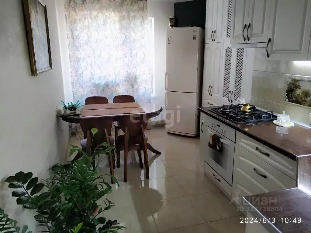 2-к кв. Крым, Симферополь ул. Севастопольская (62.8 м) - Фото 0