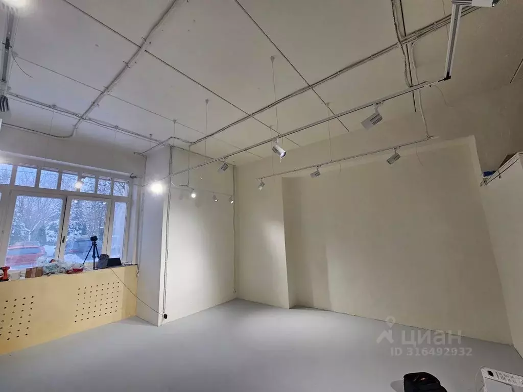 Помещение свободного назначения в Москва Нежинская ул., 8К3 (54 м) - Фото 0