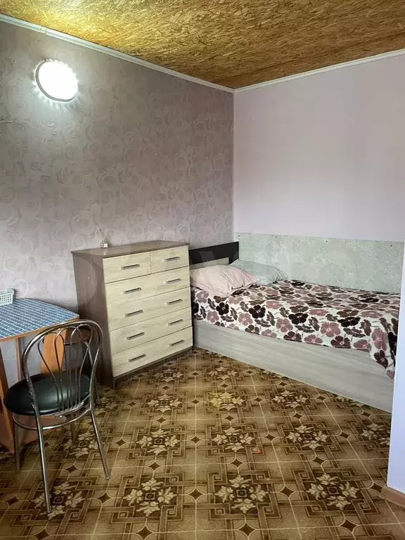 Комната 16 м в 1-к., 2/2 эт. - Фото 0