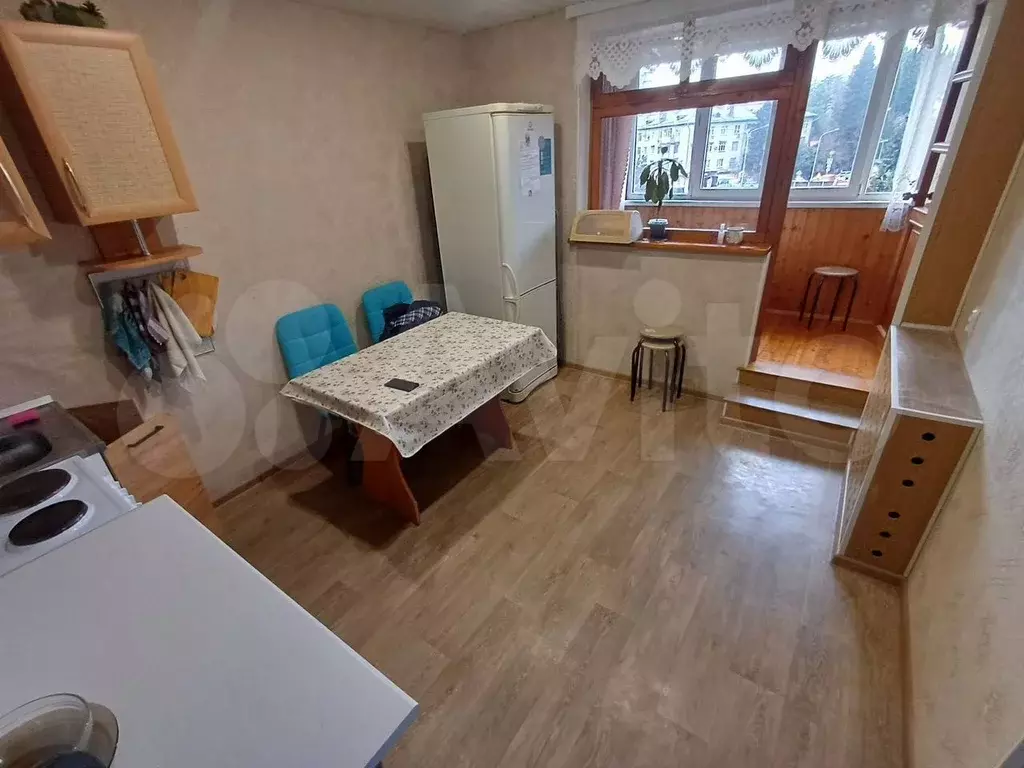 2-к. квартира, 40 м, 2/5 эт. - Фото 1