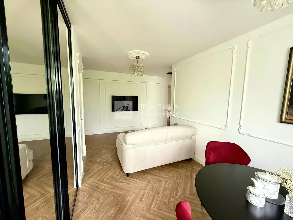 Продается 3-комнатная квартира - Фото 2