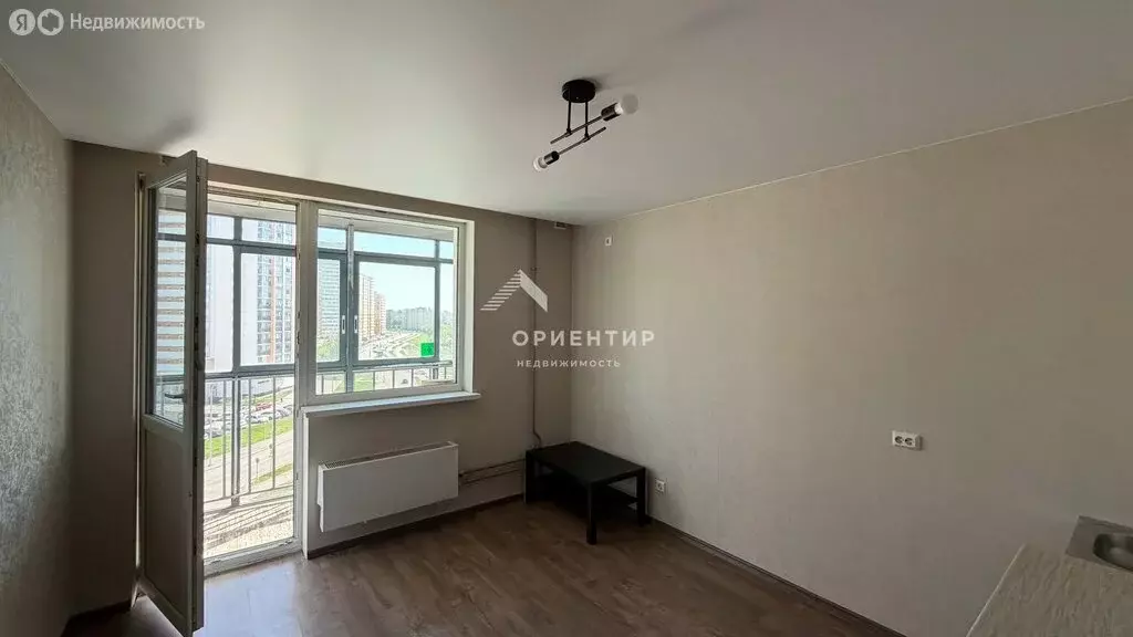 Квартира-студия: Екатеринбург, Рощинская улица, 21к2 (22 м) - Фото 1