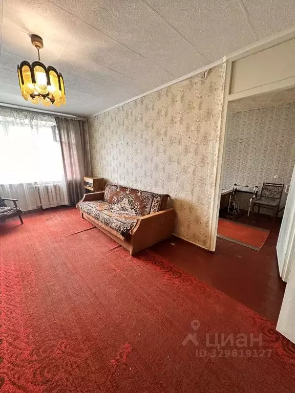 3-к кв. Московская область, Рошаль ул. Свердлова, 26 (62.1 м) - Фото 0