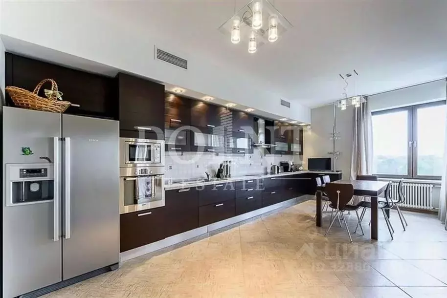 4-к кв. Москва Мосфильмовская ул., 70к6 (185.4 м) - Фото 1