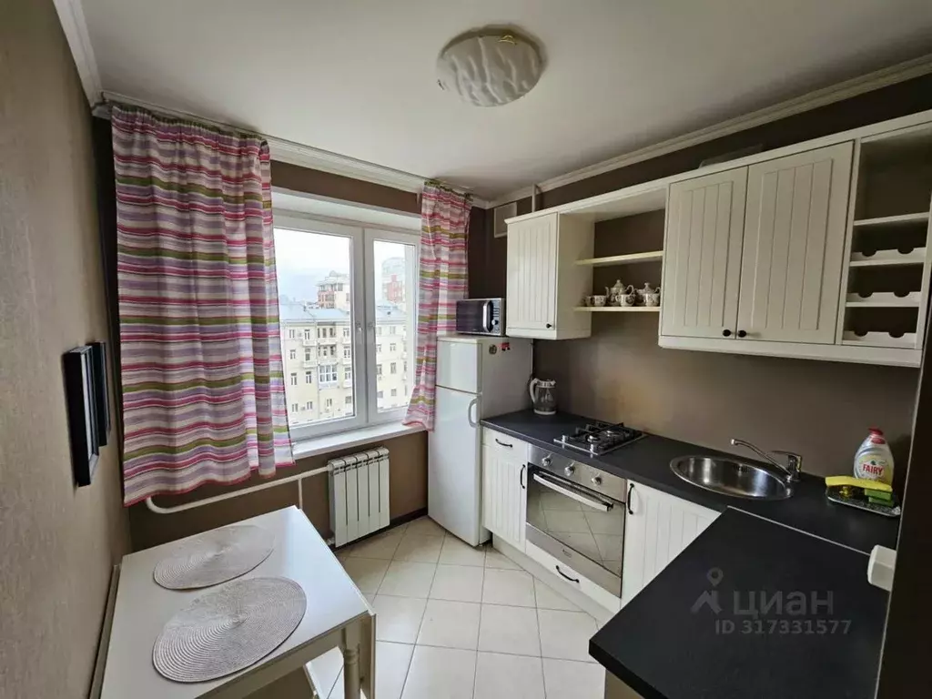 1-к кв. Москва ул. Большая Якиманка, 32 (40.0 м) - Фото 0