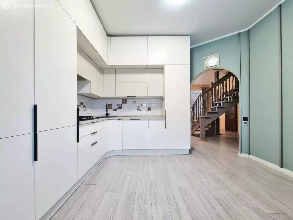 Дом в посёлок городского типа Васильево, Придорожная улица, 58 (199.2 ... - Фото 1