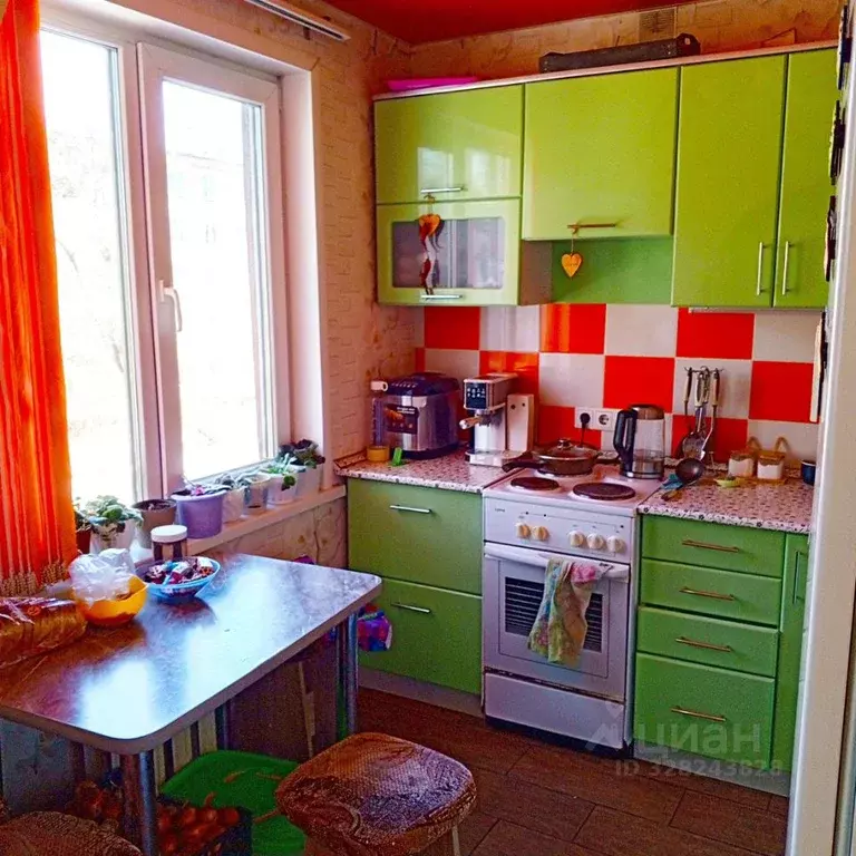 2-к кв. Алтайский край, Рубцовск Алтайская ул., 84 (47.0 м) - Фото 1