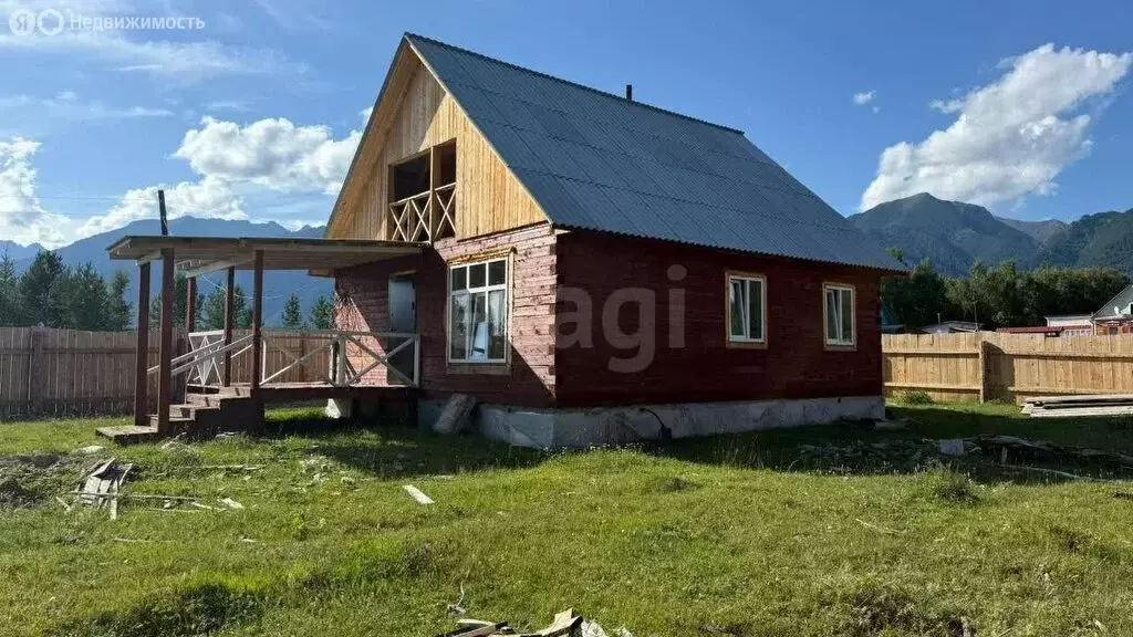 Дом в Тункинский район, село Тагархай, улица Бурбоева (91.7 м) - Фото 1