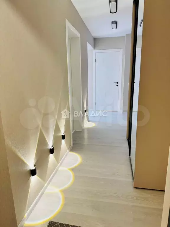 3-к. квартира, 68 м, 8/16 эт. - Фото 0