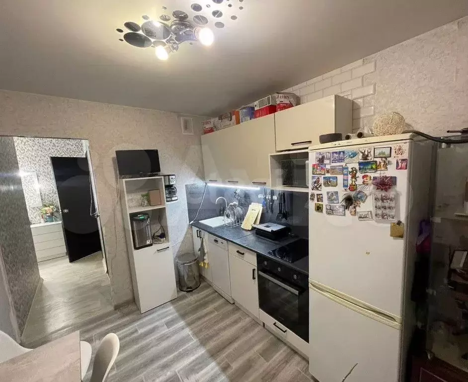 1-к. квартира, 36 м, 8/10 эт. - Фото 1