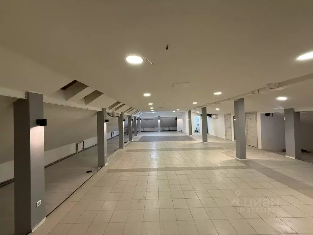Помещение свободного назначения в Москва Кирпичная ул., 3 (215 м) - Фото 0