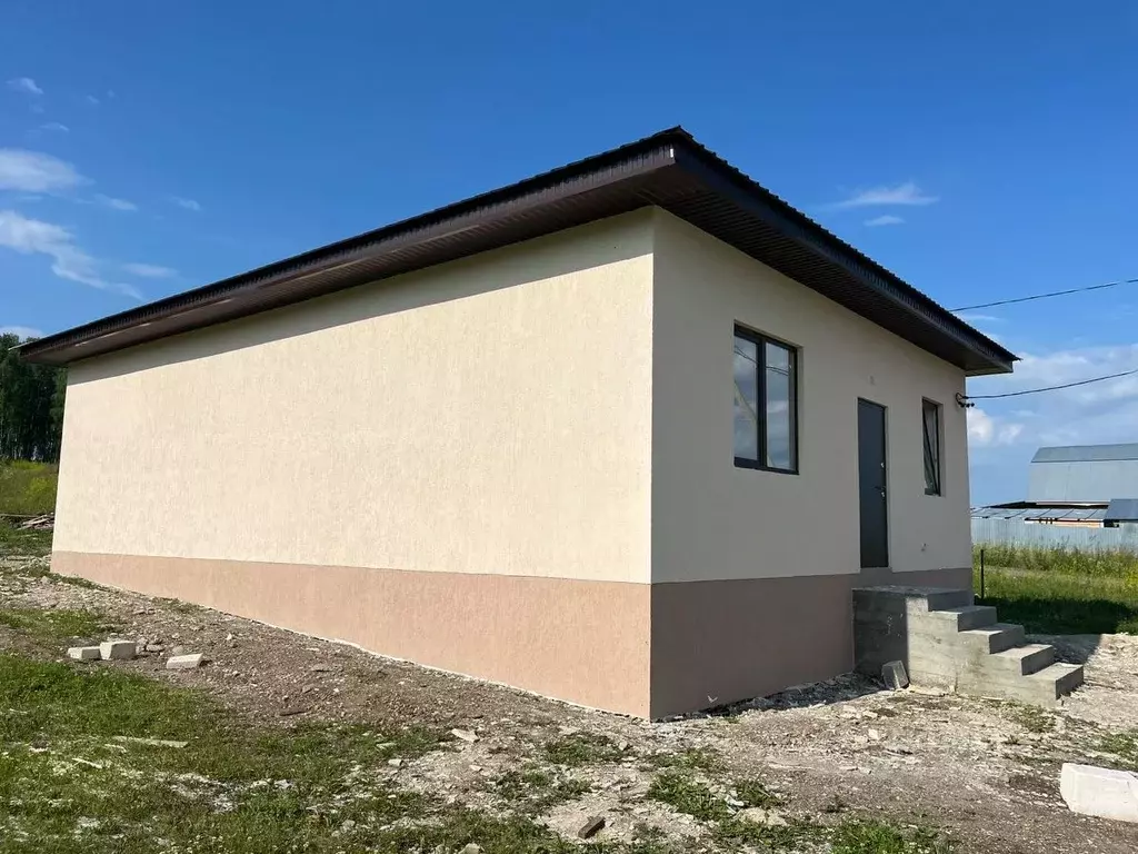 Дом в Башкортостан, Мечетлинский район, с. Большеустьикинское Радужная ... - Фото 1