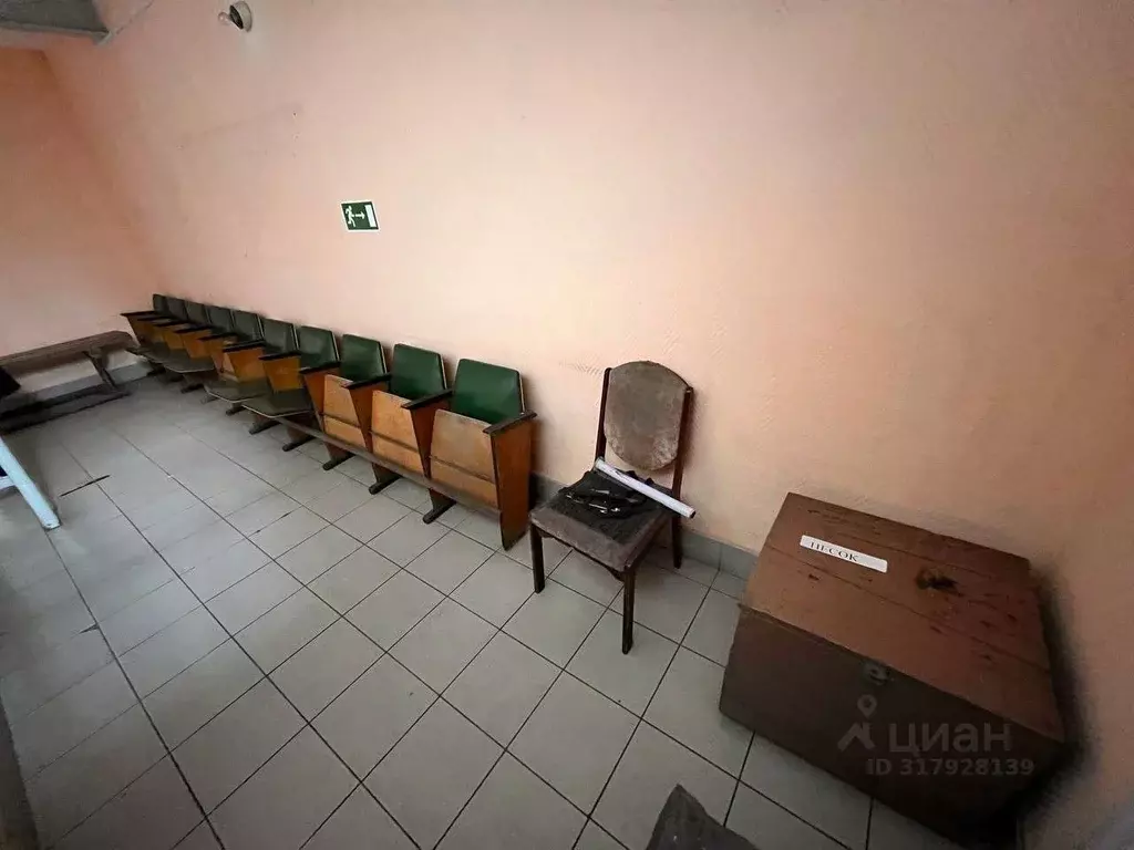Помещение свободного назначения в Кемеровская область, Мыски Советская ... - Фото 0
