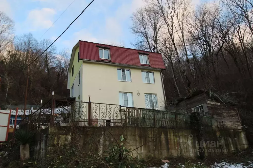 Дом в Краснодарский край, Сочи городской округ, с. Богушевка  (194 м) - Фото 1