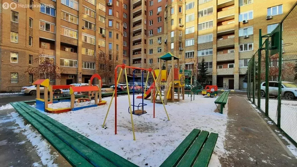 2-комнатная квартира: Тюмень, улица Циолковского, 9к1 (72.4 м) - Фото 0