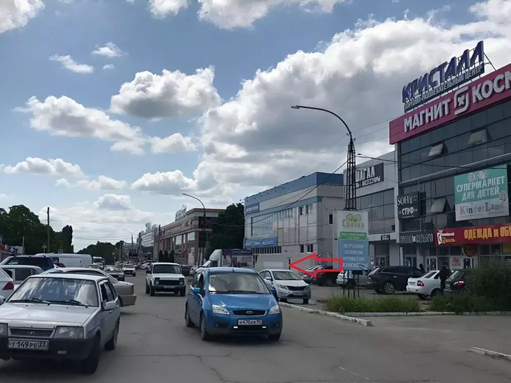 Торговая площадь в Краснодарский край, Лабинск ул. Халтурина, 53 (90 ... - Фото 1