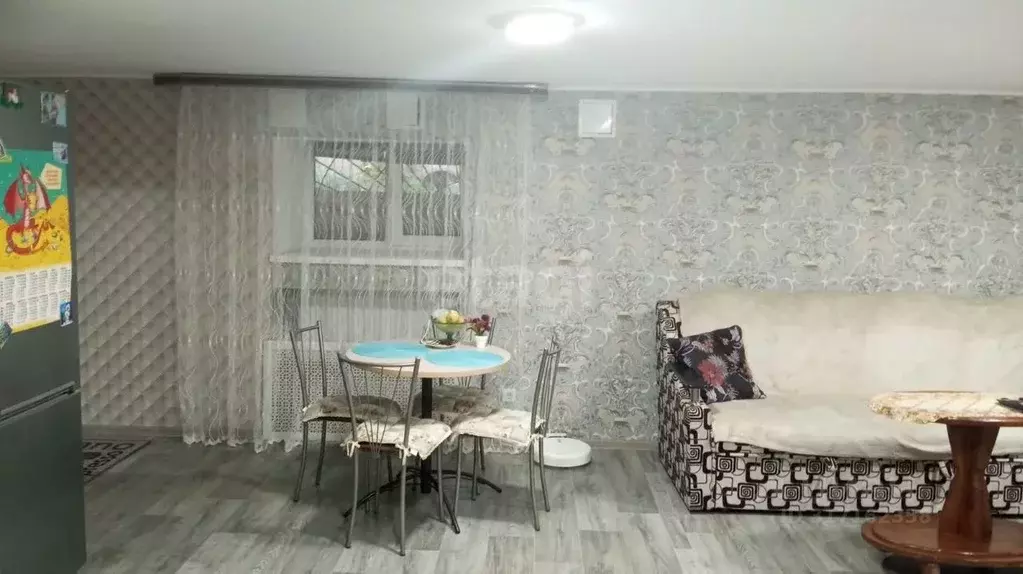 3-к кв. Краснодарский край, Ейск Красная ул. (81.52 м) - Фото 1