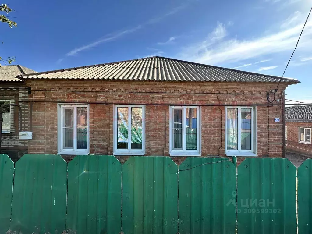 Дом в Ростовская область, Мясниковский район, с. Крым Октябрьская ул., ... - Фото 0