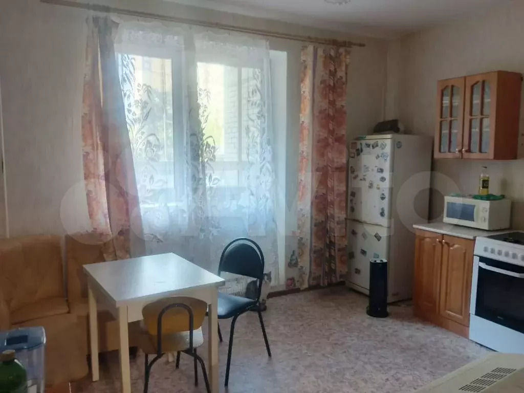 Доля в 2-к. квартире, 75 м, 2/16 эт. - Фото 0