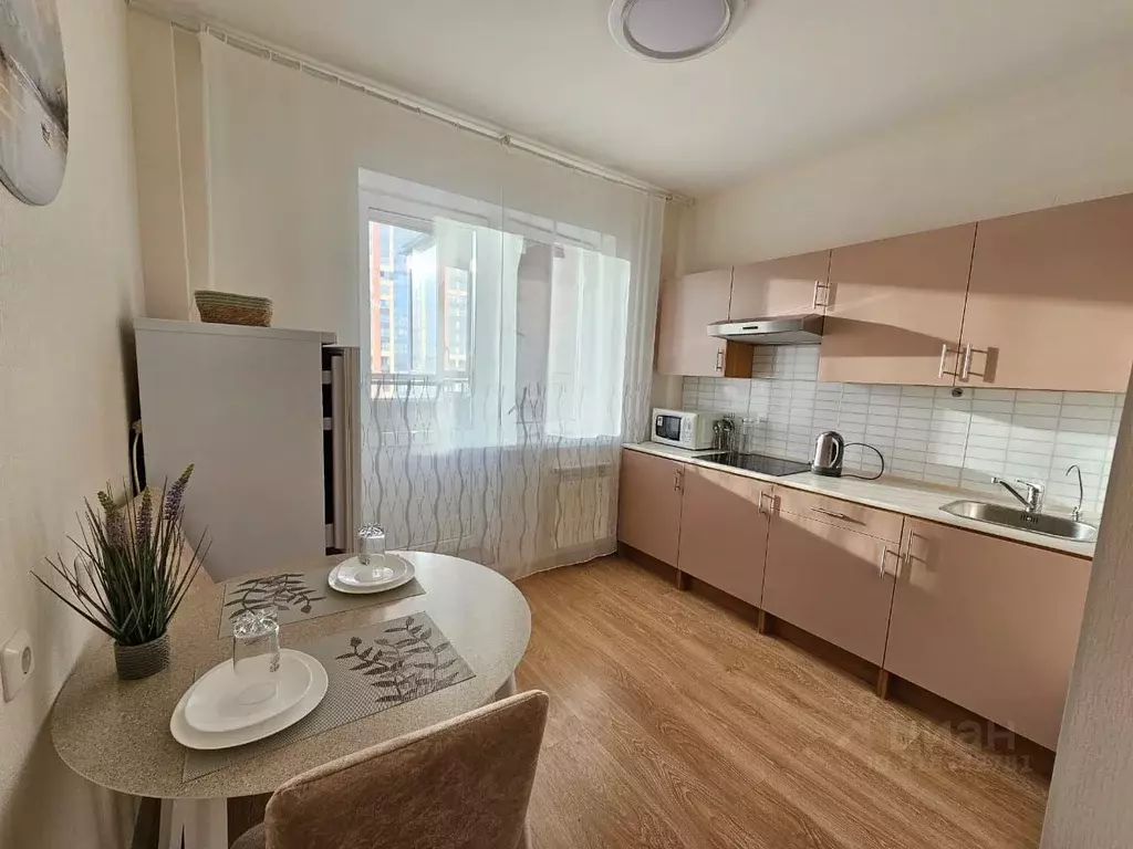 1-к кв. Свердловская область, Екатеринбург ул. Токарей, 26 (40.0 м) - Фото 0