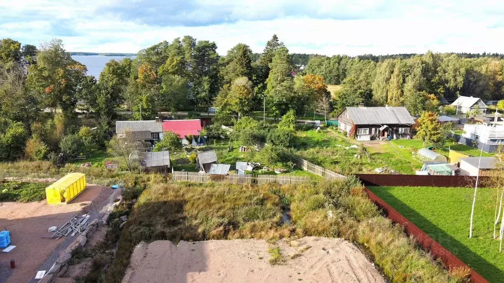 Участок в Ленинградская область, Выборгский район, Советское городское ... - Фото 1