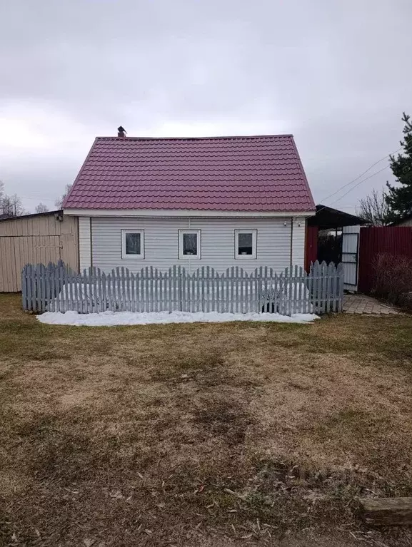 Дом в Тульская область, Щекинский район, Крапивенское с/пос, с. ... - Фото 1
