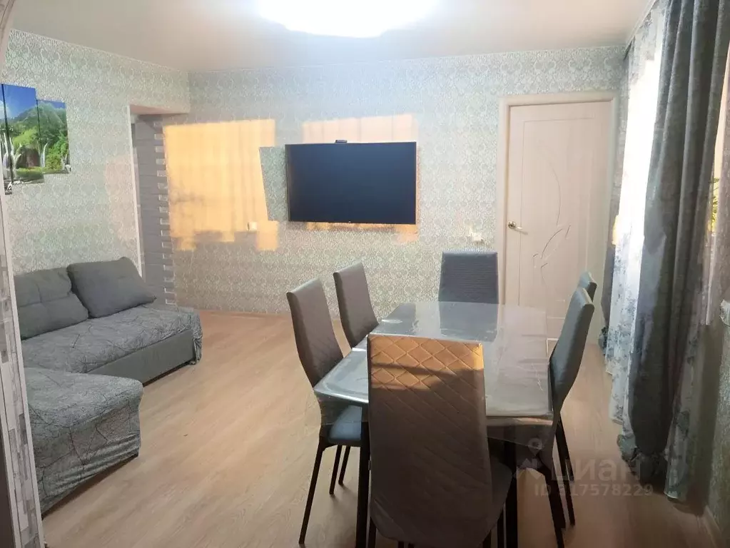 4-к кв. Пермский край, Пермь ул. Архитектора Свиязева, 44 (78.6 м) - Фото 0