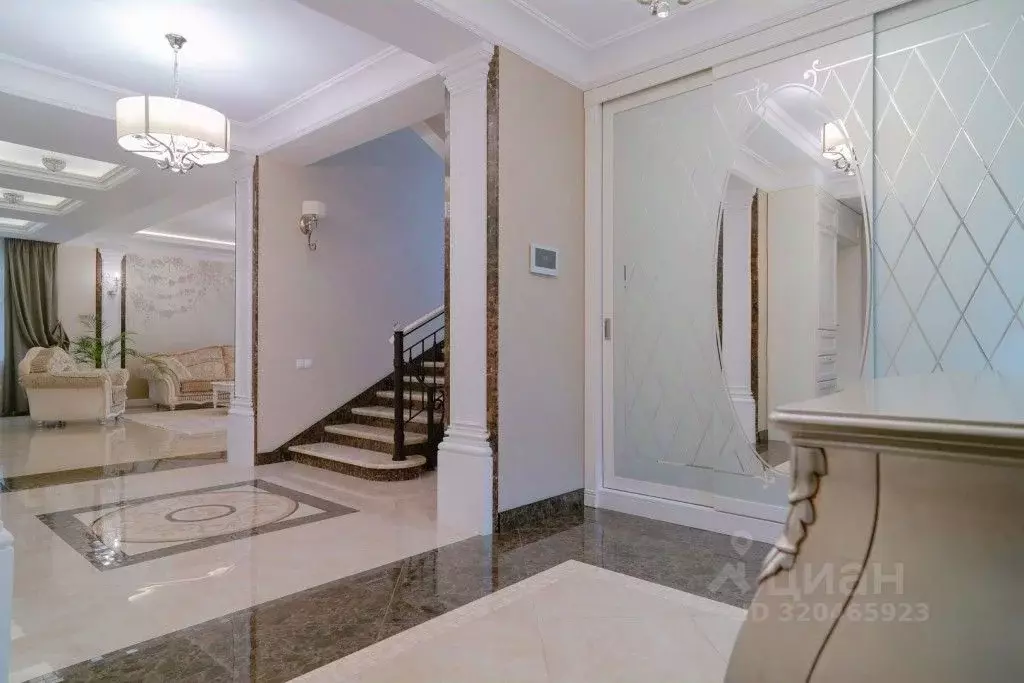 Коттедж в Вологодская область, Вологда Завражская ул. (564 м) - Фото 0