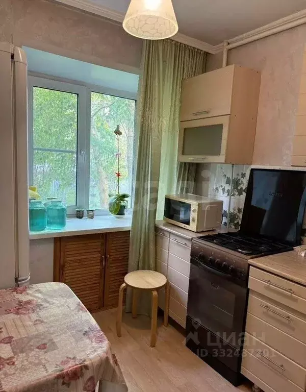2-к кв. Алтайский край, Барнаул Молодежная ул., 37 (39.9 м) - Фото 1