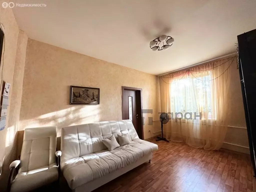3-комнатная квартира: Челябинск, Театральный переулок, 16 (71.8 м) - Фото 1