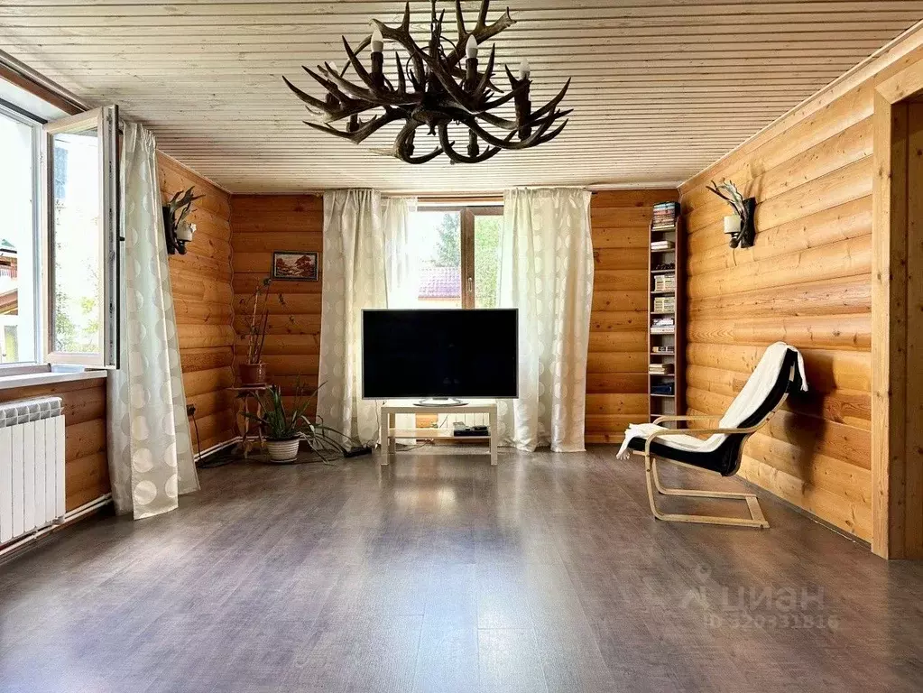 Дом в Свердловская область, Екатеринбург ул. Цыганская, 63 (170 м) - Фото 0