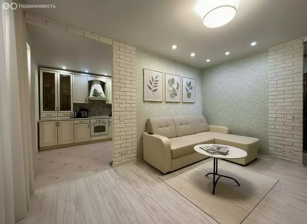 2-комнатная квартира: Киров, Владимирская улица, 42Б (60.2 м) - Фото 2