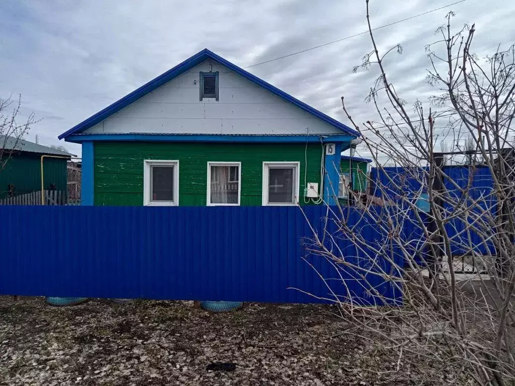 Дом в Омская область, Кормиловка рп ул. Калинина, 15 (82 м) - Фото 1