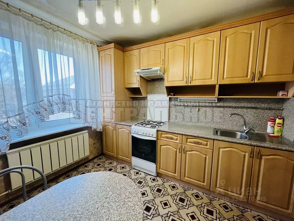 3-к кв. Смоленская область, Смоленск ул. Нахимова, 13А (70.9 м) - Фото 1