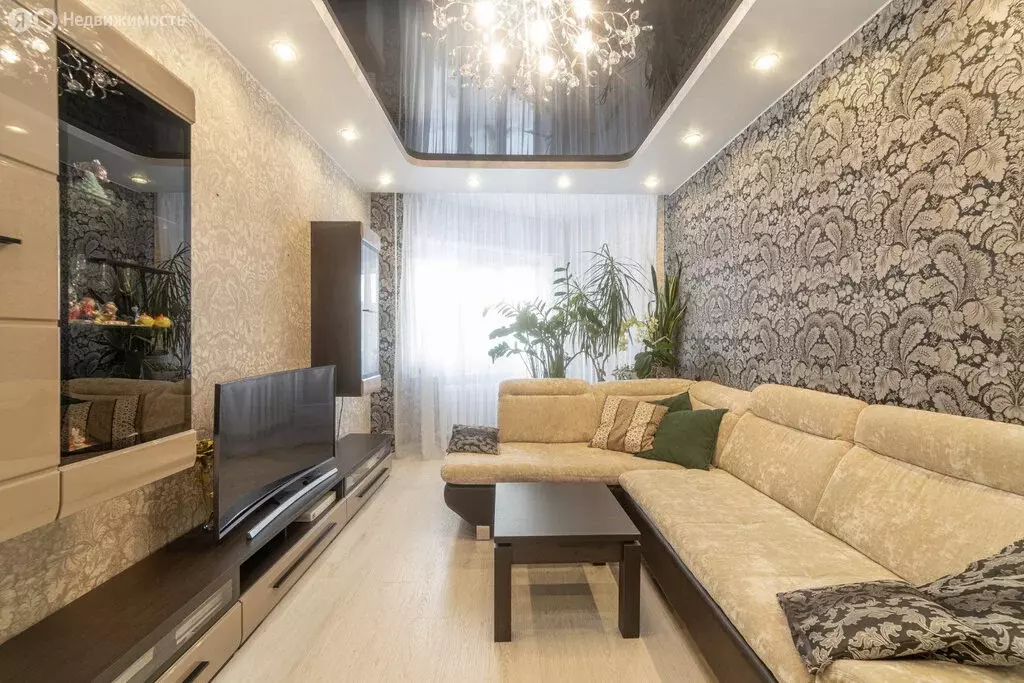 3-комнатная квартира: посёлок Васьково, 76 (62.6 м) - Фото 1