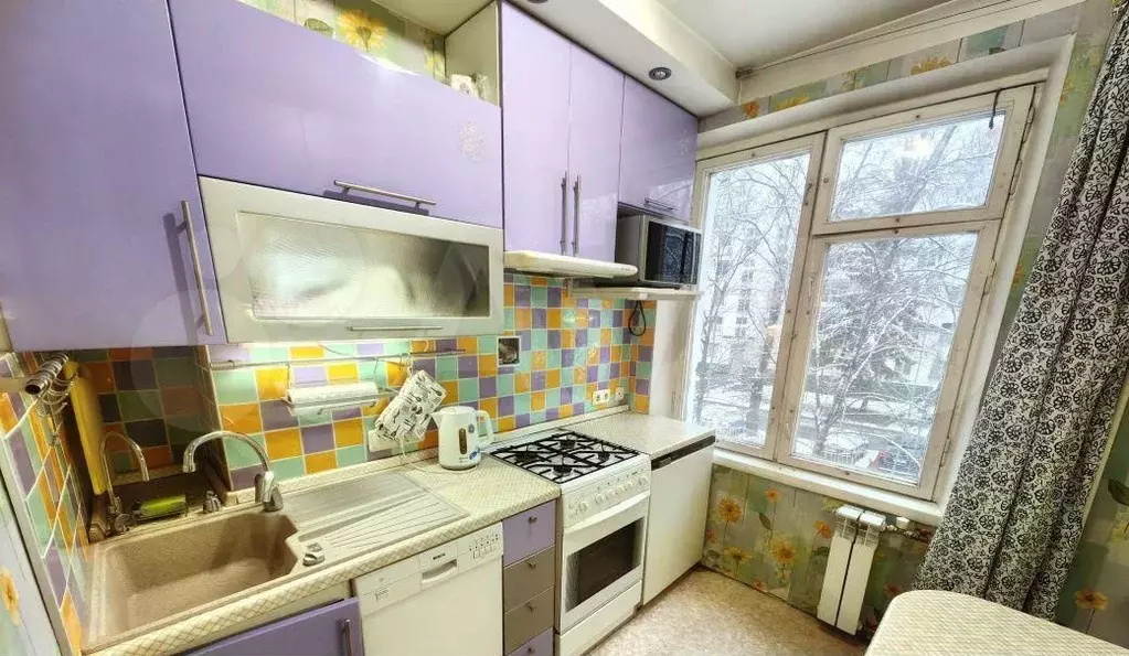 3-к. квартира, 55 м, 3/5 эт. - Фото 0