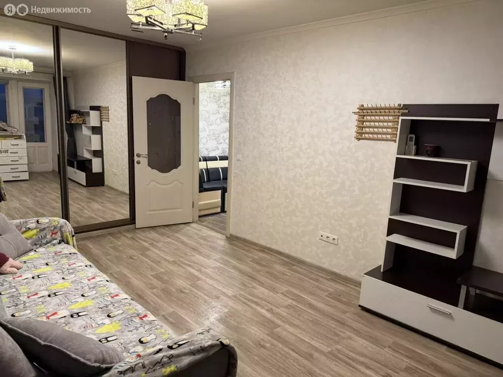 1-комнатная квартира: Тюмень, Волгоградская улица, 105 (31.3 м) - Фото 0