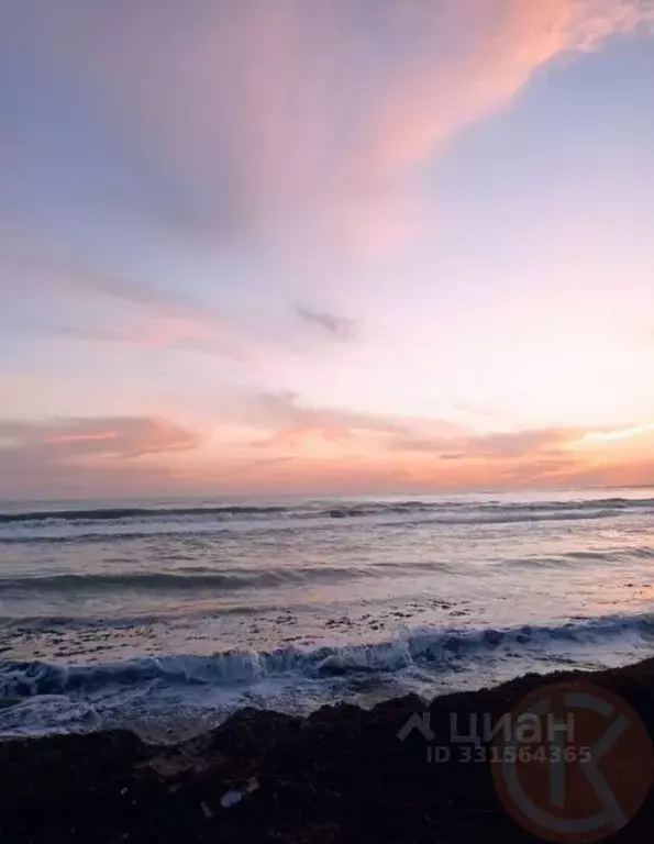 2-к кв. Крым, Черноморский район, с. Межводное ул. Южная, 6 (50.0 м) - Фото 1