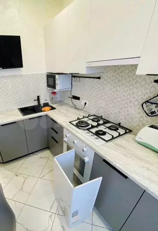 1-к. квартира, 36 м, 5/5 эт. - Фото 0
