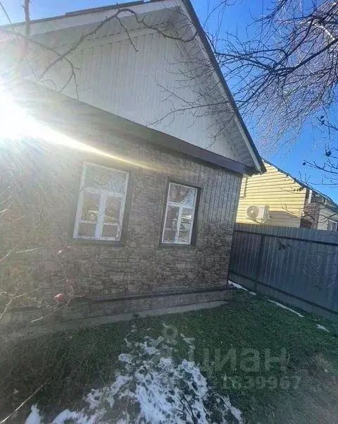 Дом в Краснодарский край, Мостовской пгт ул. Красноармейская, 3 (31 м) - Фото 1