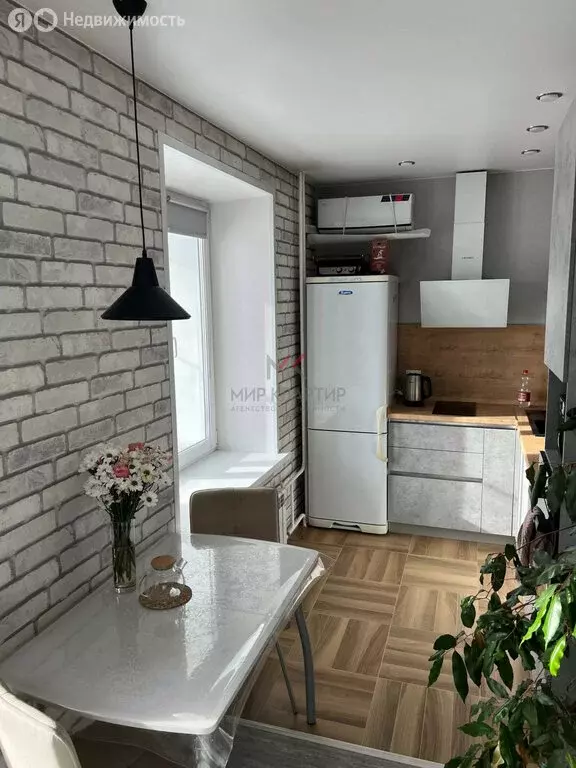 1-комнатная квартира: Абакан, улица Арбан, 2к1 (35 м) - Фото 1