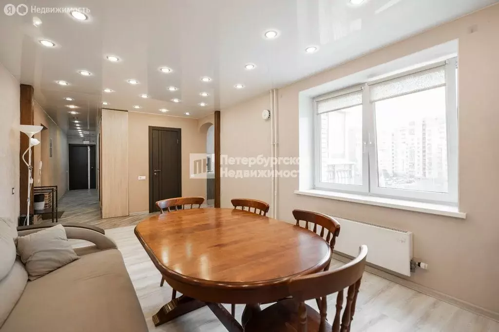 3-комнатная квартира: Кронштадт, улица Гидростроителей, 6 (80.7 м) - Фото 1