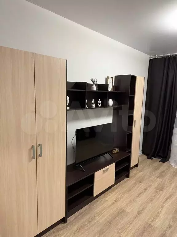 1-к. квартира, 35 м, 8/17 эт. - Фото 0
